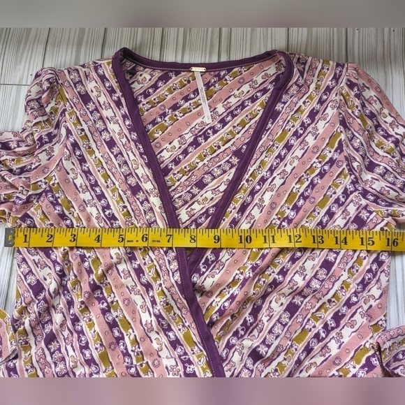 Free People Phoebe Printed Jersey Maxi Wrap Dress in Peach Combo Size Small NWT - Picture 11 of 11